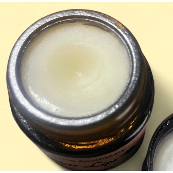 Sugar Lips Lavendar Vanilla‎ Lip Remedy - Picture 4 of 5